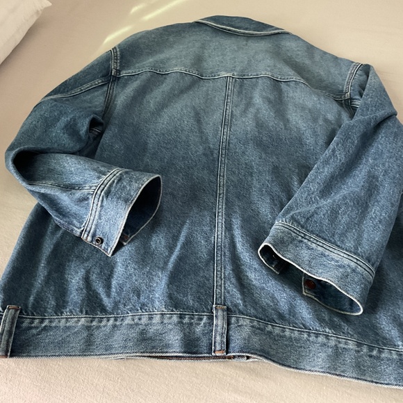 Like New Madewell Oversized Trucker Jacket - Picture 4 of 4